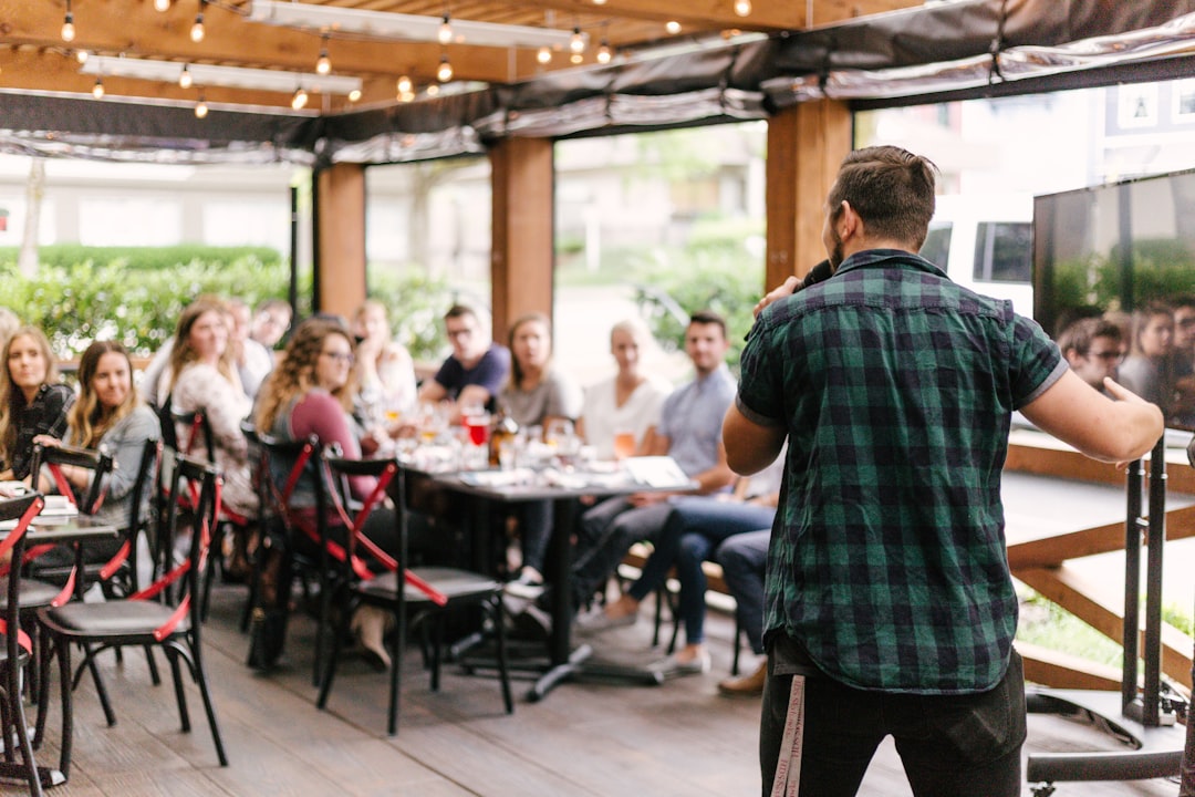 découvrez comment impliquer efficacement vos équipes et parties prenantes dans vos projets. explorez des stratégies et des outils pour renforcer l'engagement et améliorer la collaboration au sein de votre organisation.