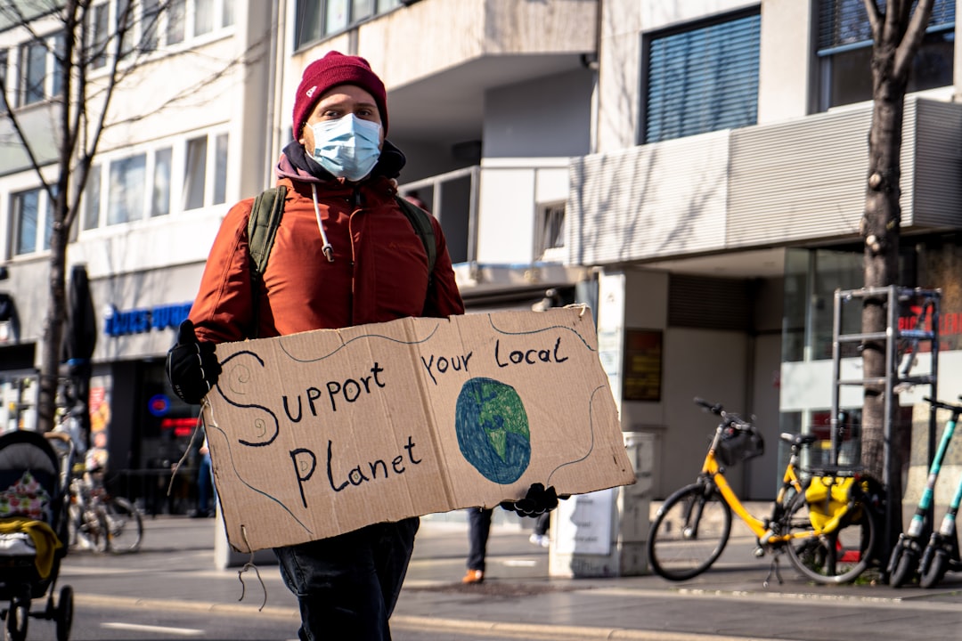 découvrez notre sélection de gadgets éco-responsables qui allient innovation et respect de l'environnement. transformez votre quotidien avec des appareils durables et respectueux de la planète.