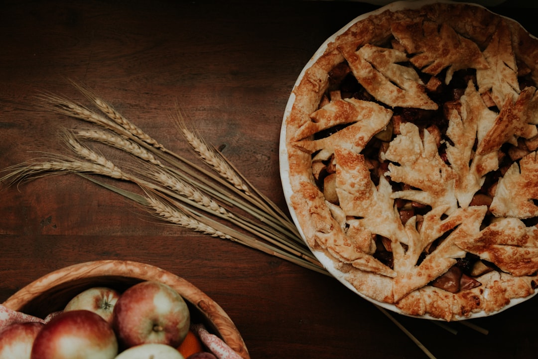 découvrez des recettes de desserts faits maison qui raviront vos papilles ! de la douceur des gâteaux aux délices des crèmes et tartes, créez des moments gourmands inoubliables en cuisine. simple et savoureux, vos invités seront conquis par ces créations sucrées.