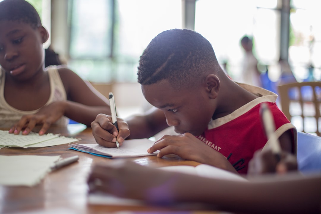 découvrez l'importance d'une éducation respectueuse qui valorise chaque individu, encourage le dialogue et favorise un environnement d'apprentissage inclusif et bienveillant.